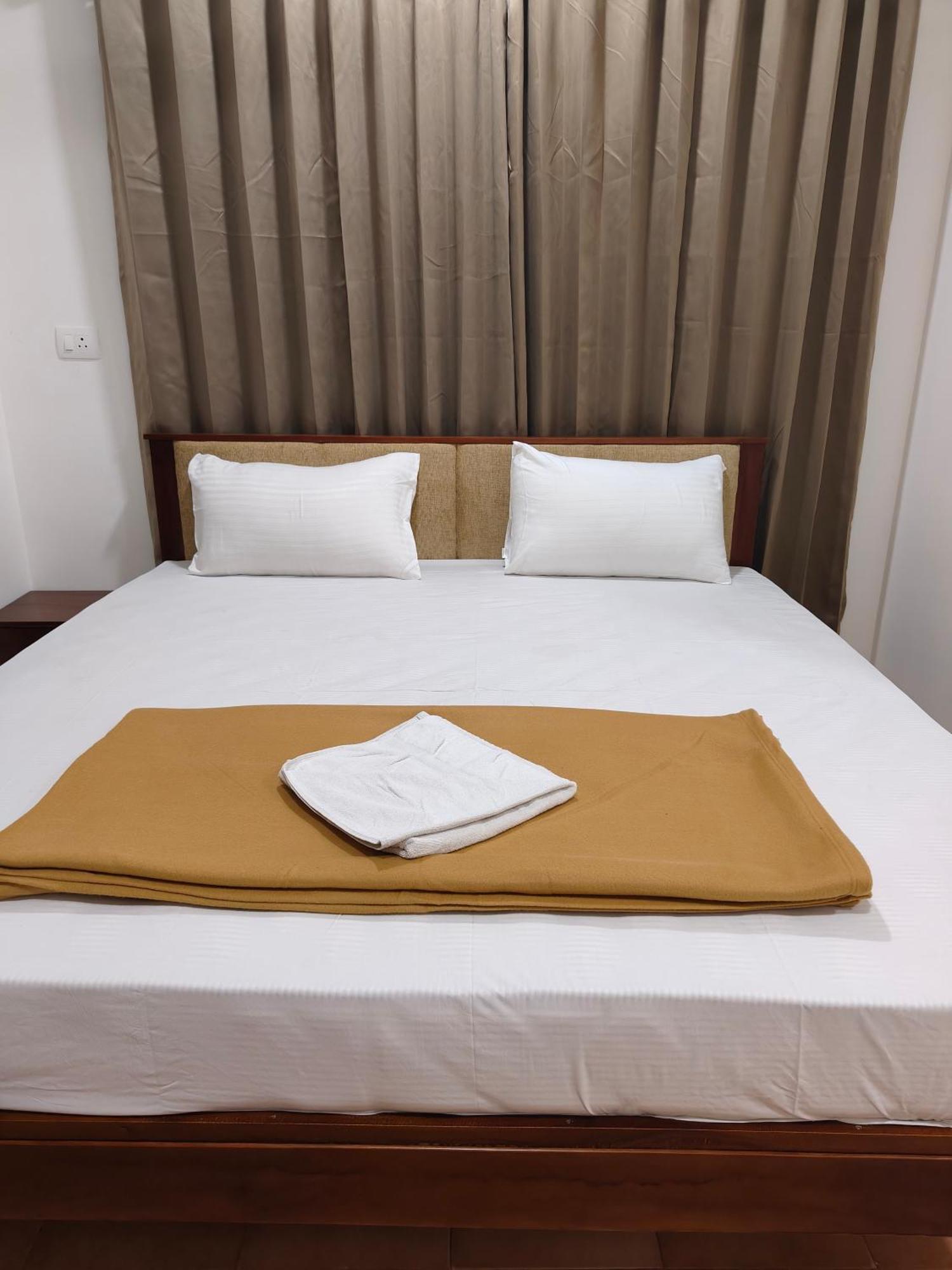 Hotel Nova Коччи Экстерьер фото