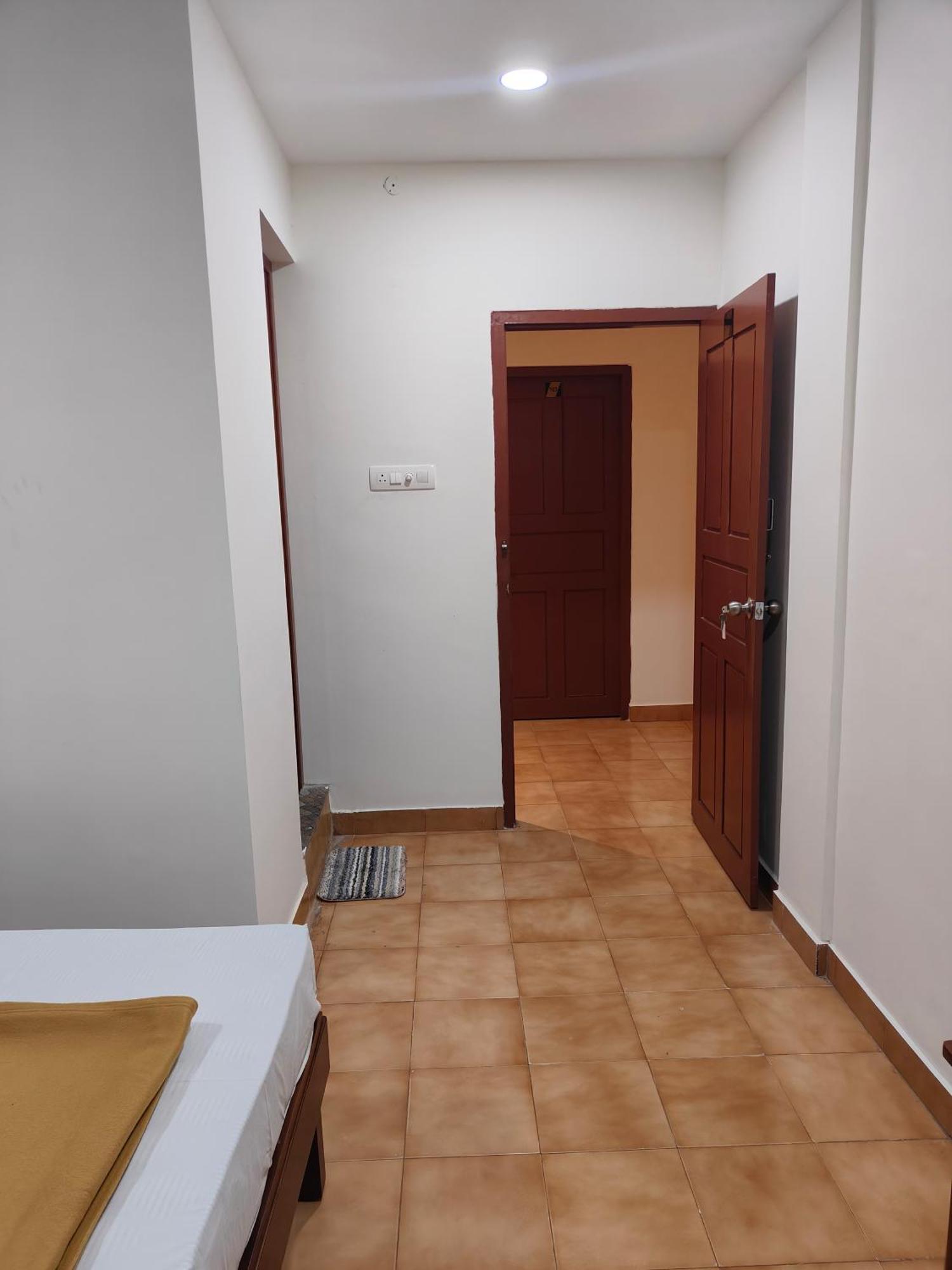 Hotel Nova Коччи Экстерьер фото